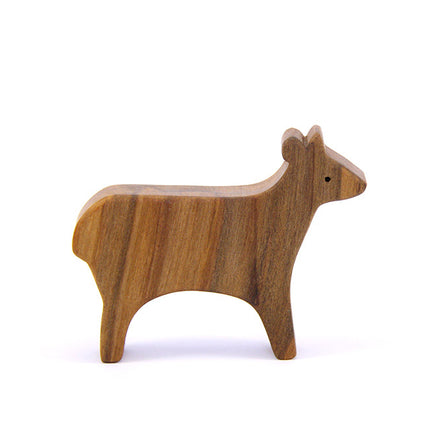 lopa animal madera juguete crianza natural juego libre fauna chilena