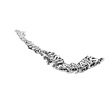 Puzzle magnético de Chile tipográfico en regiones, por Territorios Tipograficos. Cada ficha es una región de Chile continental. Rompecabezas de 18 piezas en blanco y negro, para regalo o souvenir